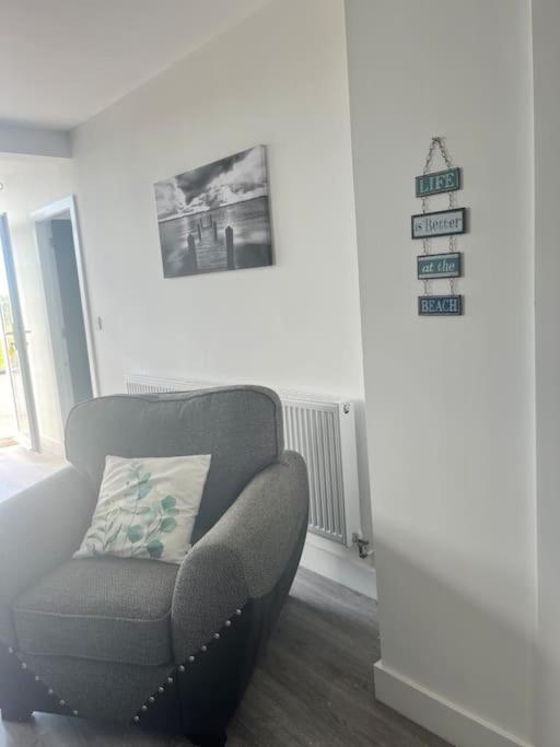 Bay Ground Floor Apartment *